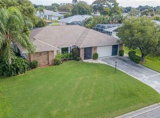 37 Clintwood Ave, Englewood, FL 34223