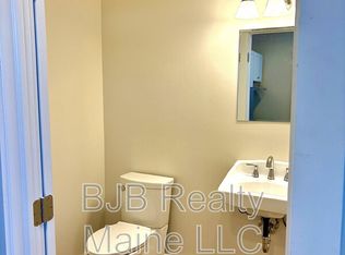 28 Revere St APT 5, Portland, ME 04103