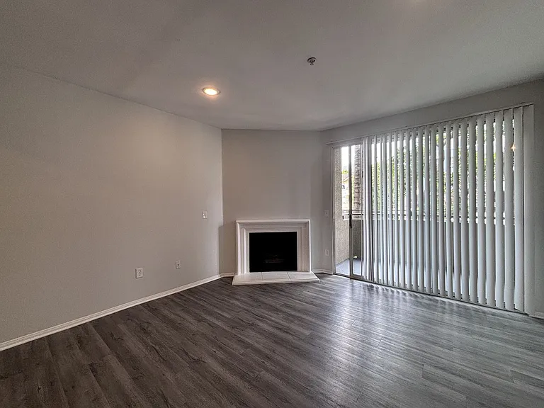 7044 Lanewood Ave — Photo 70