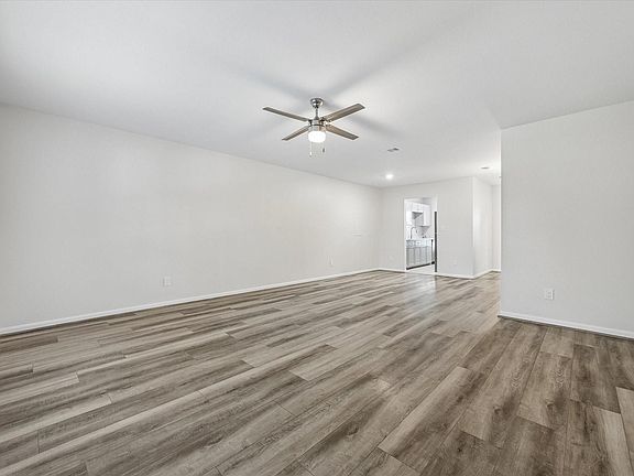 4th image of 9019 Gaylord St APT 75
