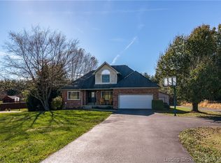 4699 Fosskuhl Rd, Floyds Knobs, IN 47119