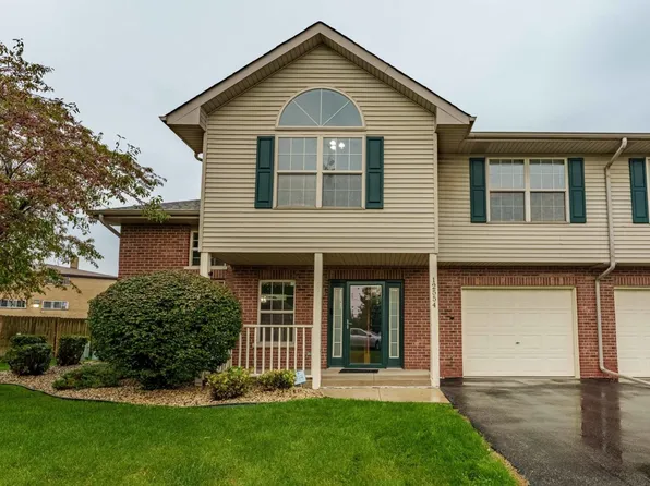12554 S Arbor Dr, Alsip, IL 60803