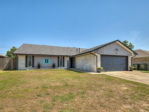 3rd image of 217 E Grand Teton Ct