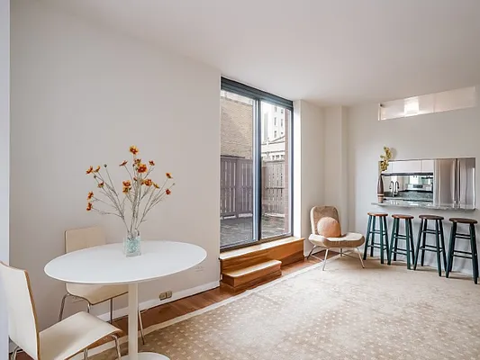 Sold by Sotheby's International Realty | media 15