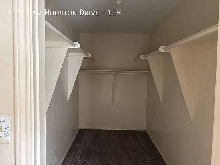 1501 Sam Houston Dr — Photo 43