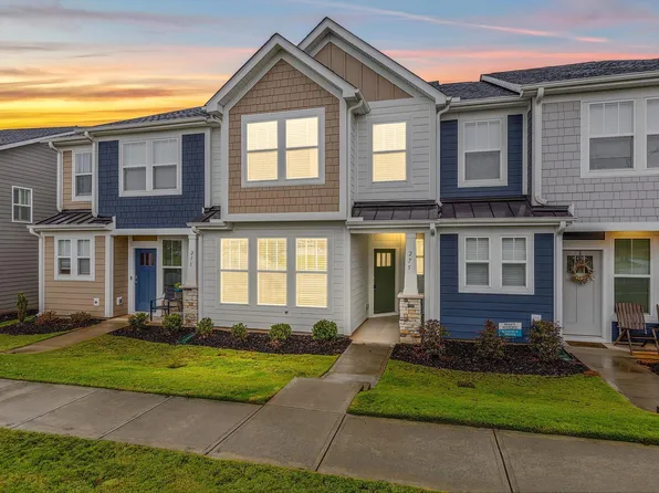 275 Dalmatian Dr, Spartanburg, SC 29307