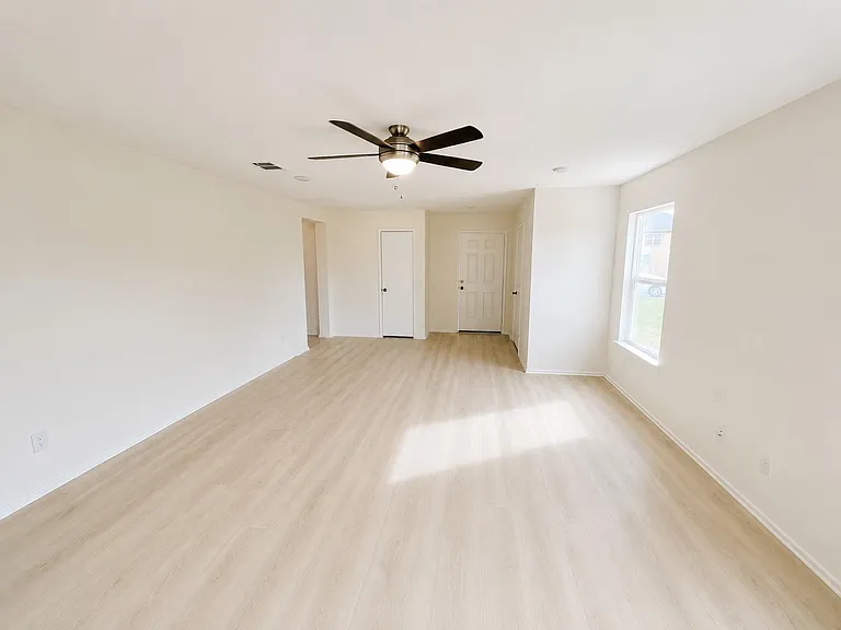 13501 Martha Washington Pl — Photo 7