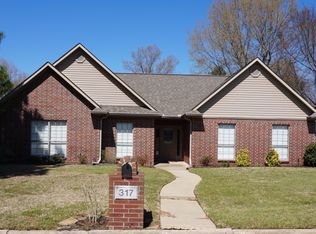 317 Boulder Ridge Cir, Texarkana, AR 71854
