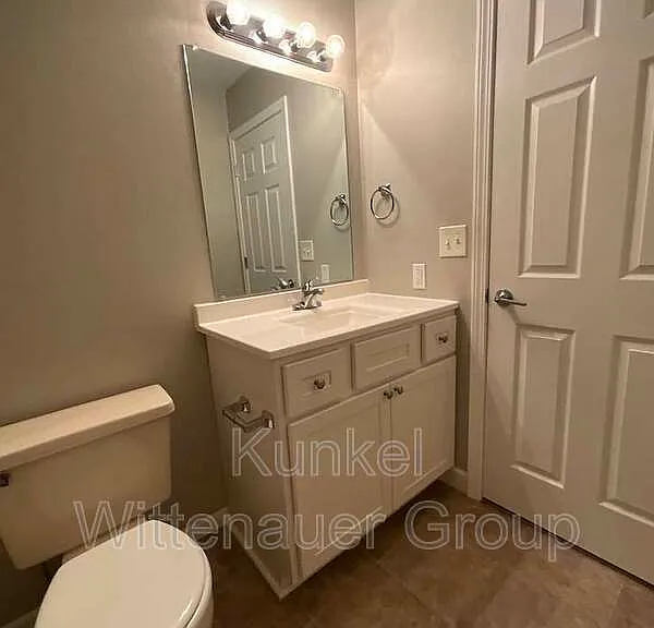 422 Nancy Dr — Photo 11