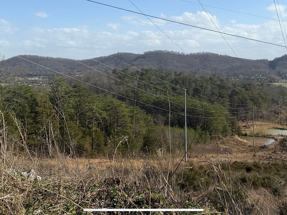 2nd image of 1372 Friends Station Rd