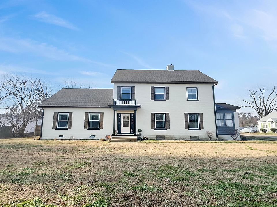 1st image of 320 Harmony Ln