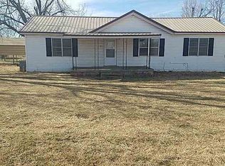 1303 N Basket St, Cyril, OK 73029