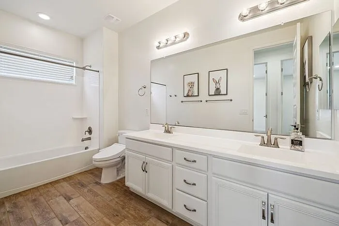 211 E Brinley Dr — Photo 30