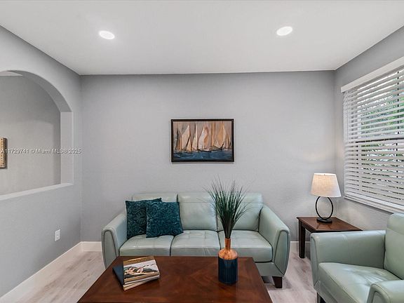 4th image of 3873 SW 171st Ter