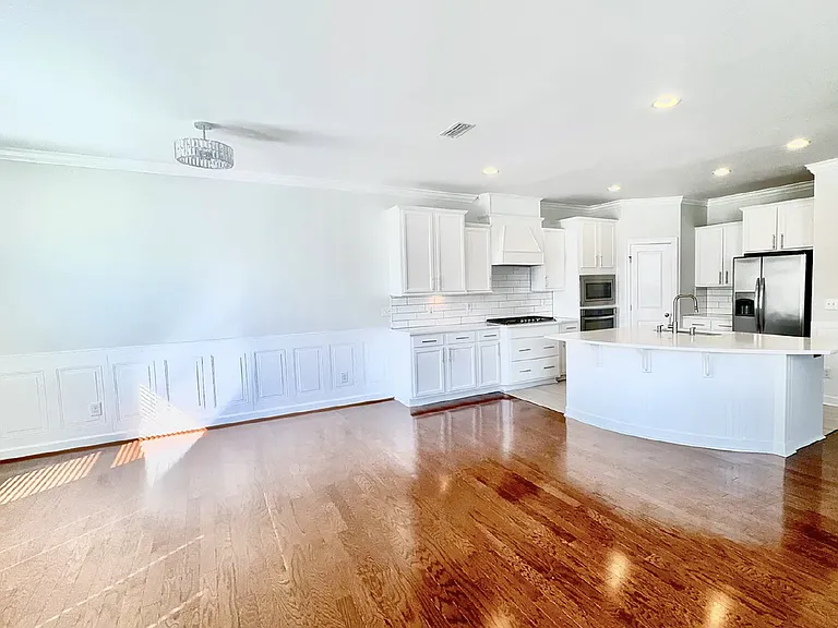 2401 Pecan Ridge Way — Photo 3