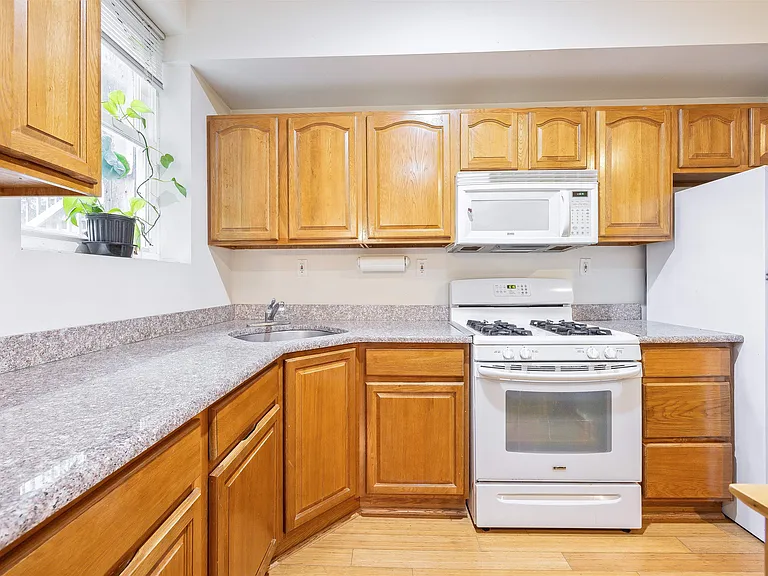182A Christopher Columbus Dr #1 — Photo 2