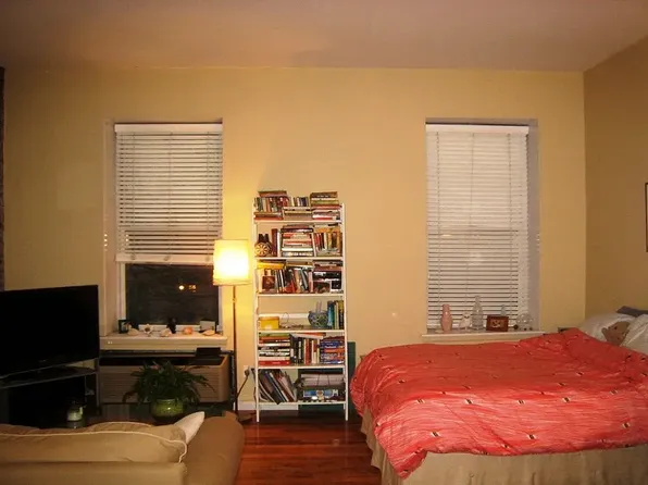 135 W 82nd St APT 3, New York, NY 10024