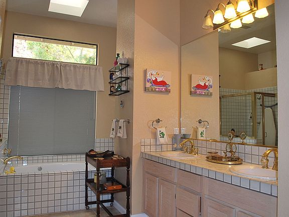 Spacious master bath