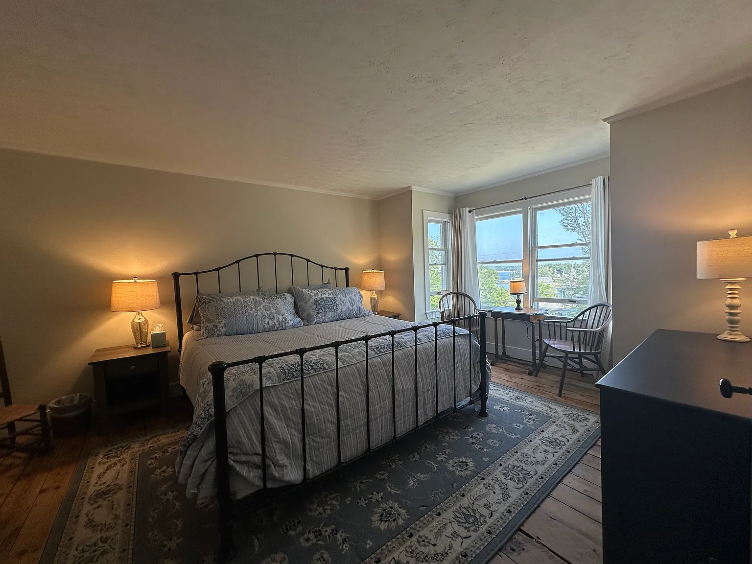 2 bed, 1450 sqft, $2,400 — Photo 2