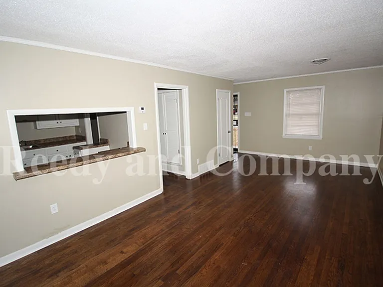 1749 S Perkins Rd — Photo 5