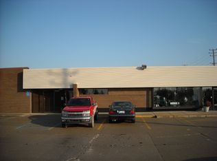 39327 Garfield Rd, Clinton Twp, MI 48038