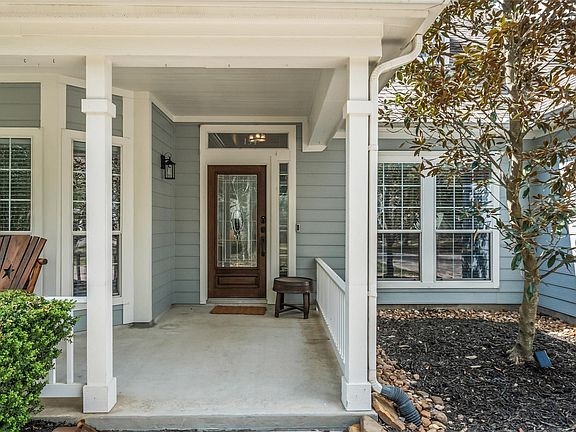 3rd image of 154 Hansom Trail St