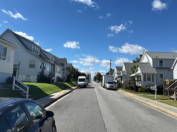 5th image of 214 Detroit Ave