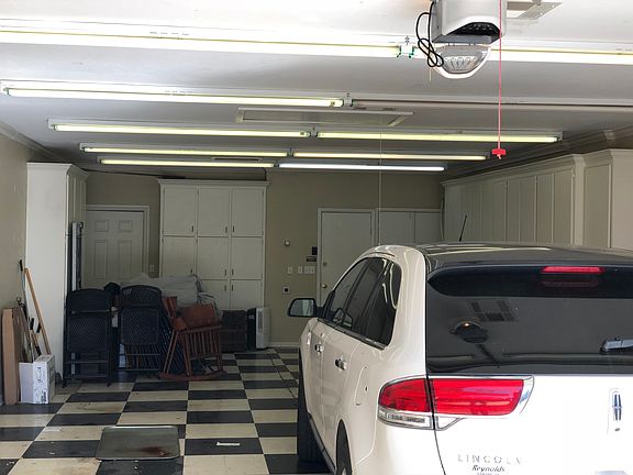 4 car tandem garage 