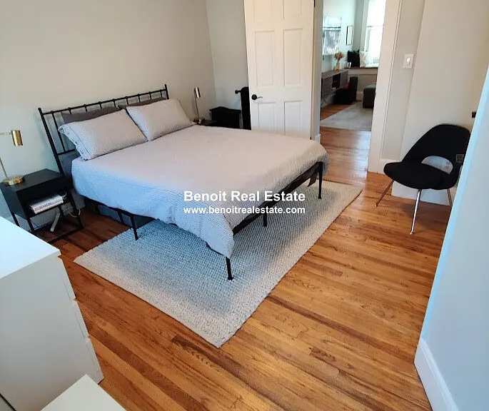 40 Lee St #3 — Photo 13