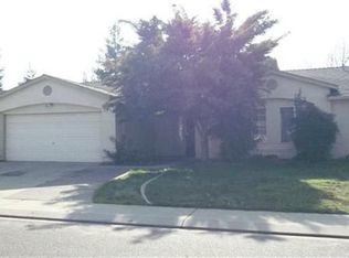 2130 Laredo Ln, Riverbank, CA 95367