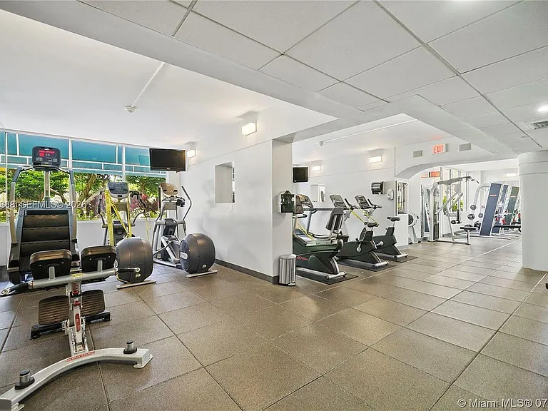 888 Brickell Key Dr #600 — Photo 21