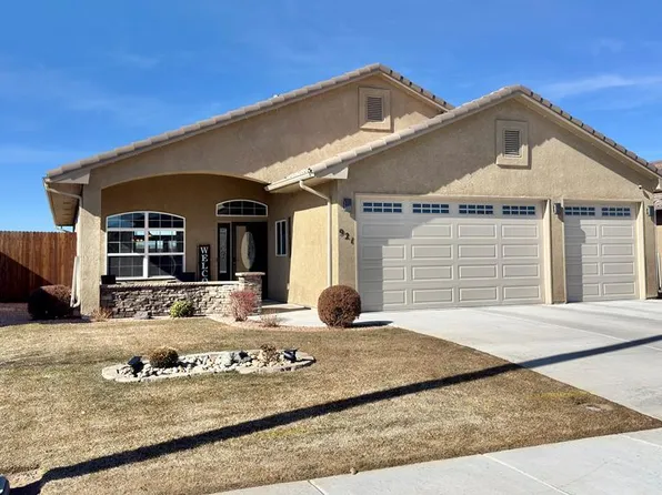 921 Plumcrest Dr, Pueblo, CO 81005