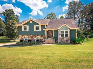 336 Stonecrest Cir, Ringgold, GA 30736