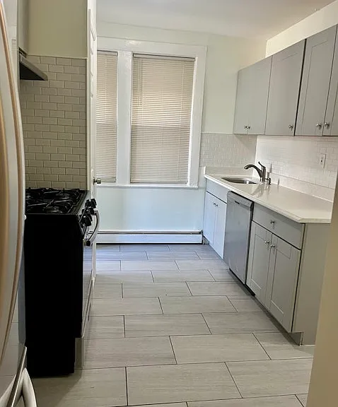 279 Belmont Ave #2 — Photo 4