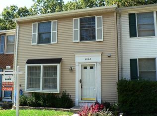 8668 Maple Glen Ct, Springfield, VA 22153