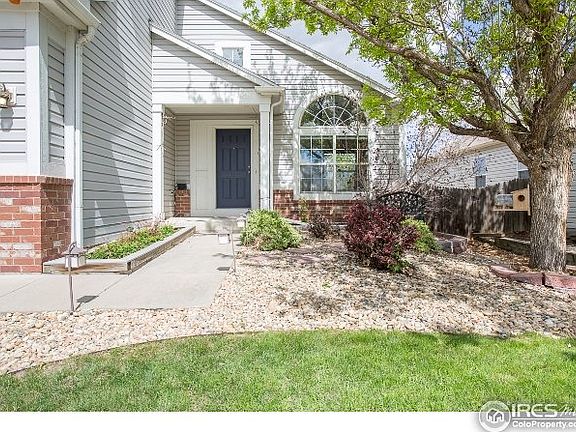 3rd image of 1732 Clover Creek Dr