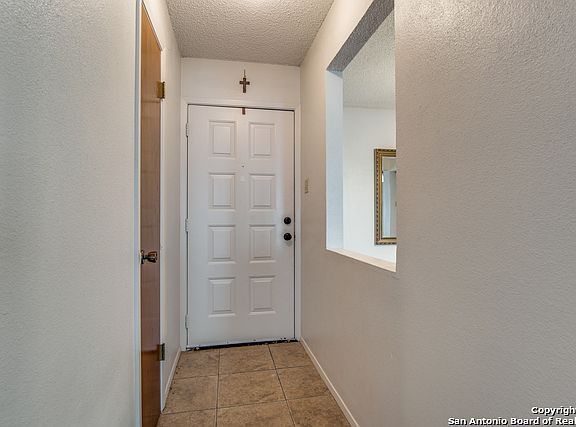 3rd image of 14431 Bluewood Dr