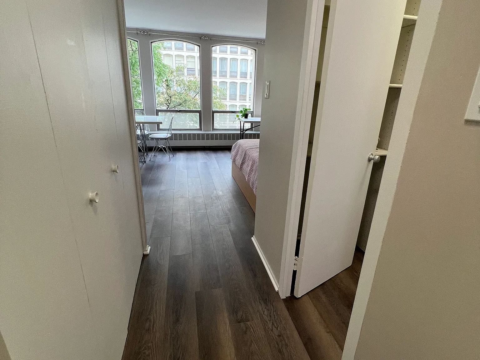 Studio, 550 sqft, $1,800 — Photo 4