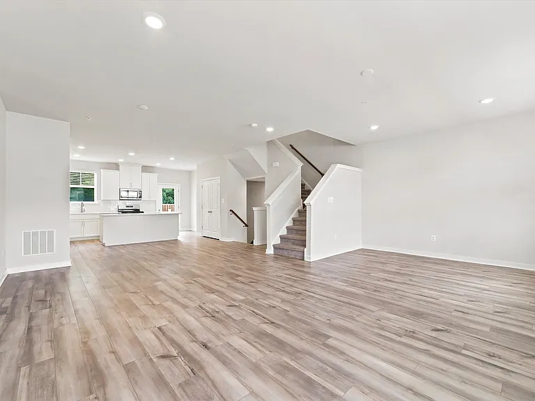 59 Four Leaf Dr — Photo 13