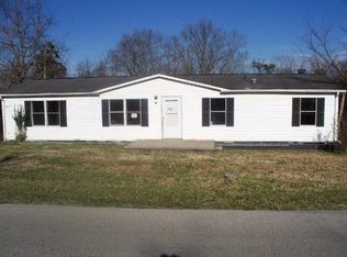 95 N Sulfur Wells Rd, Irvine, KY 40336