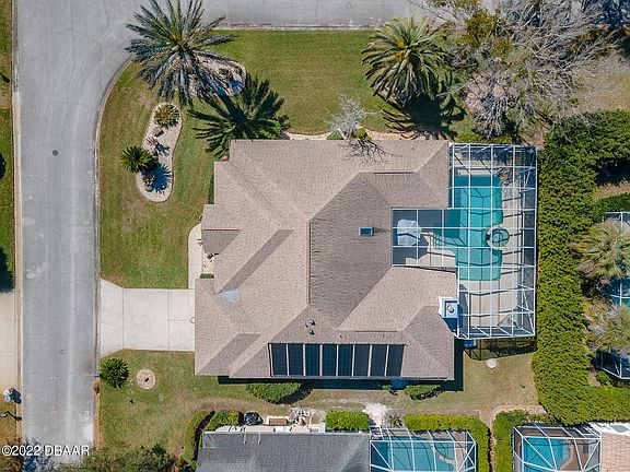 5th image of 22 Carrington Ln