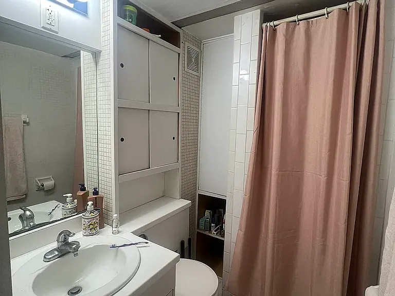 313 W 87th St #3R — Photo 2
