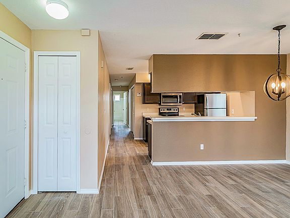 4th image of 2350 Prime Cir APT B