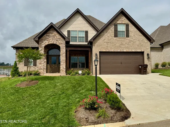 2107 Lantern Park Ln, Knoxville, TN 37932