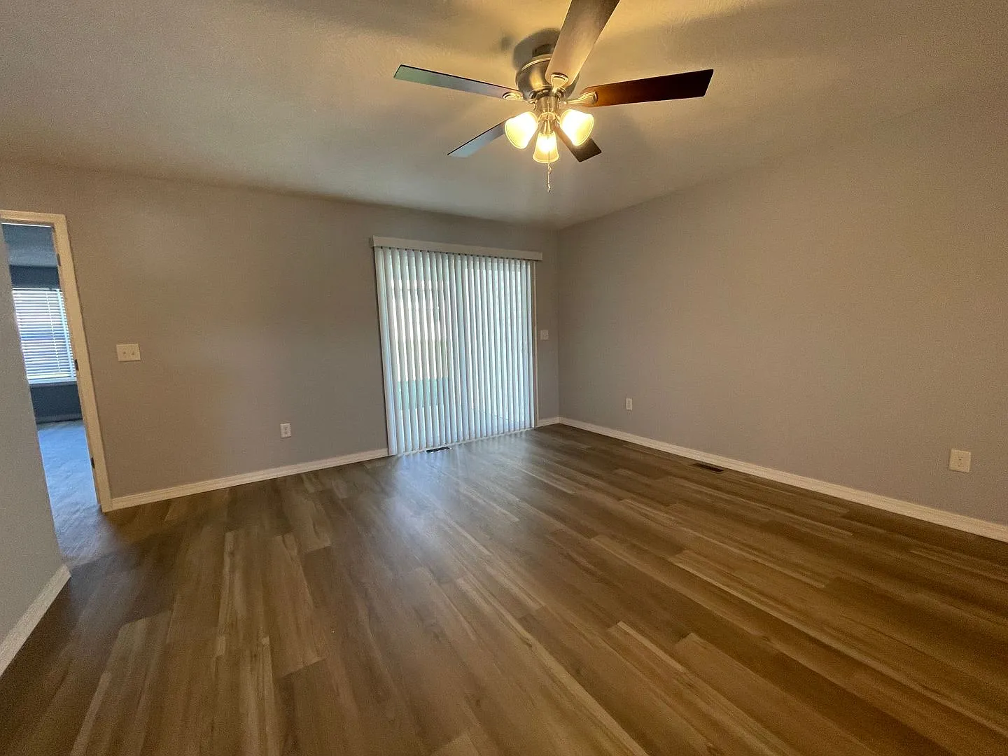 Tired of Nightly Rental Rates -Luxury Lake Living Starts Here Brand-New 2 Bed, 2 Bath House in Ki... — Photo 3