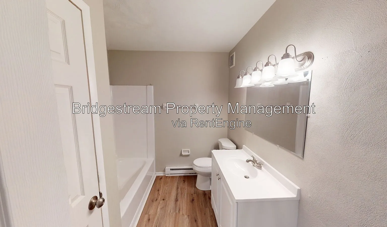 2 bed, 1.0 bath, $825 — Photo 4