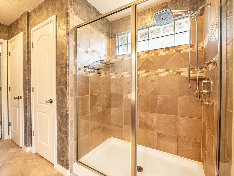 1301 Rimstone Dr — Photo 12