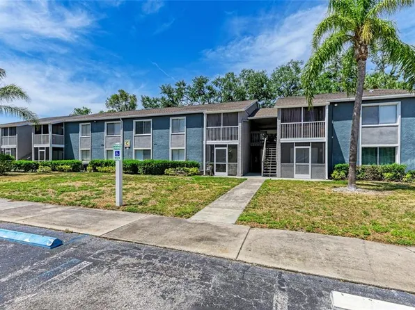 5400 26th St W APT F104, Bradenton, FL 34207