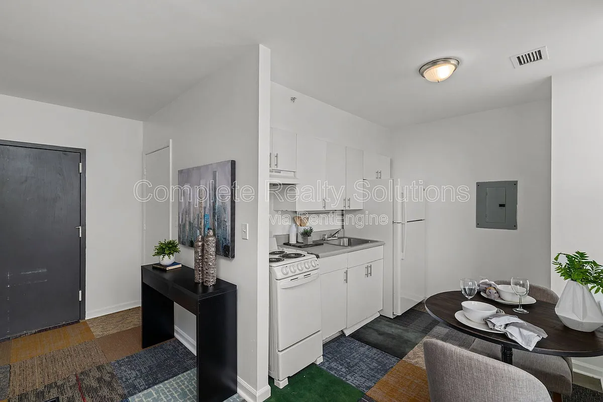 Building Photo - Riverview Apartments