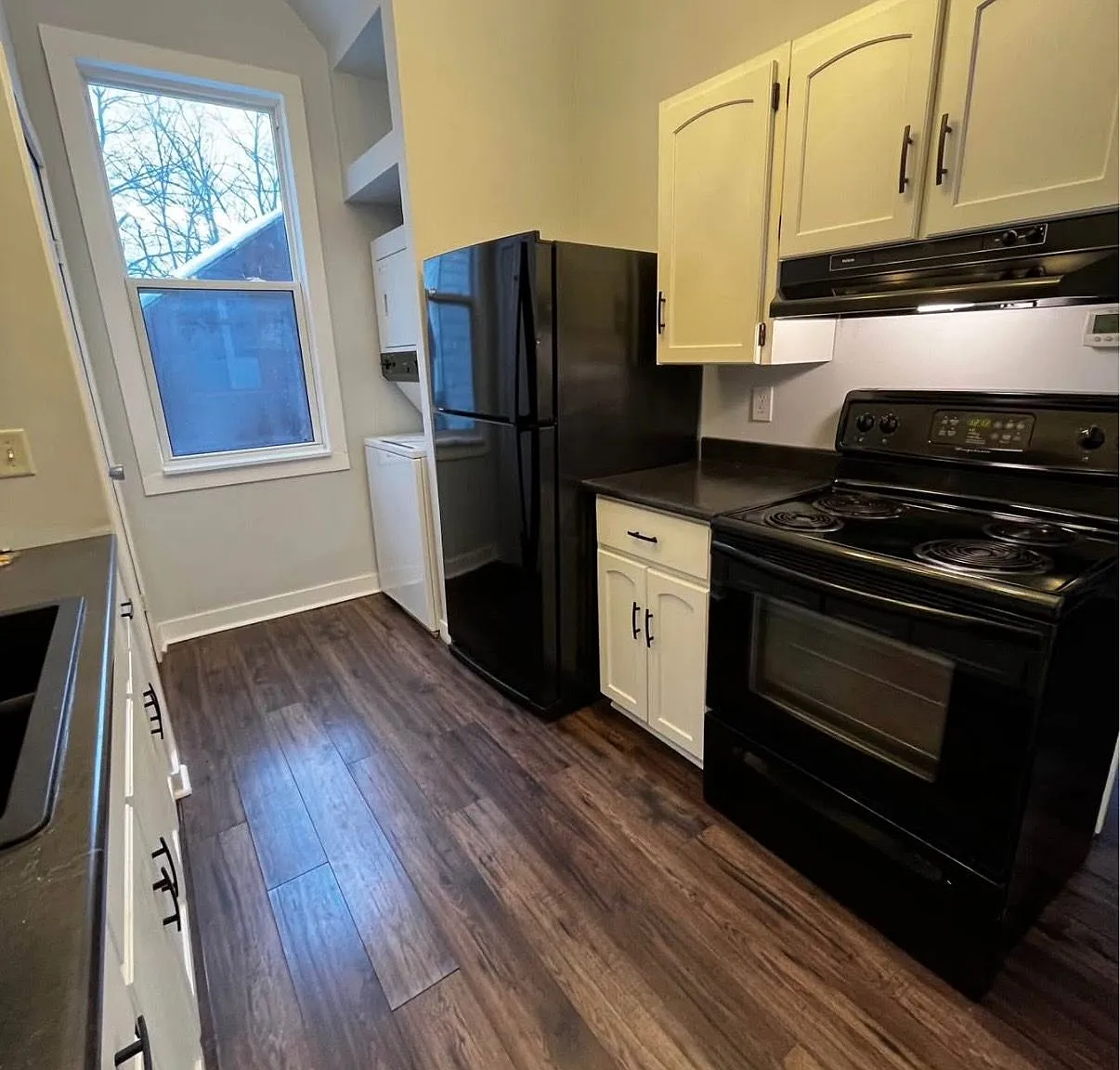 2 bed, $2,000 — Photo 1